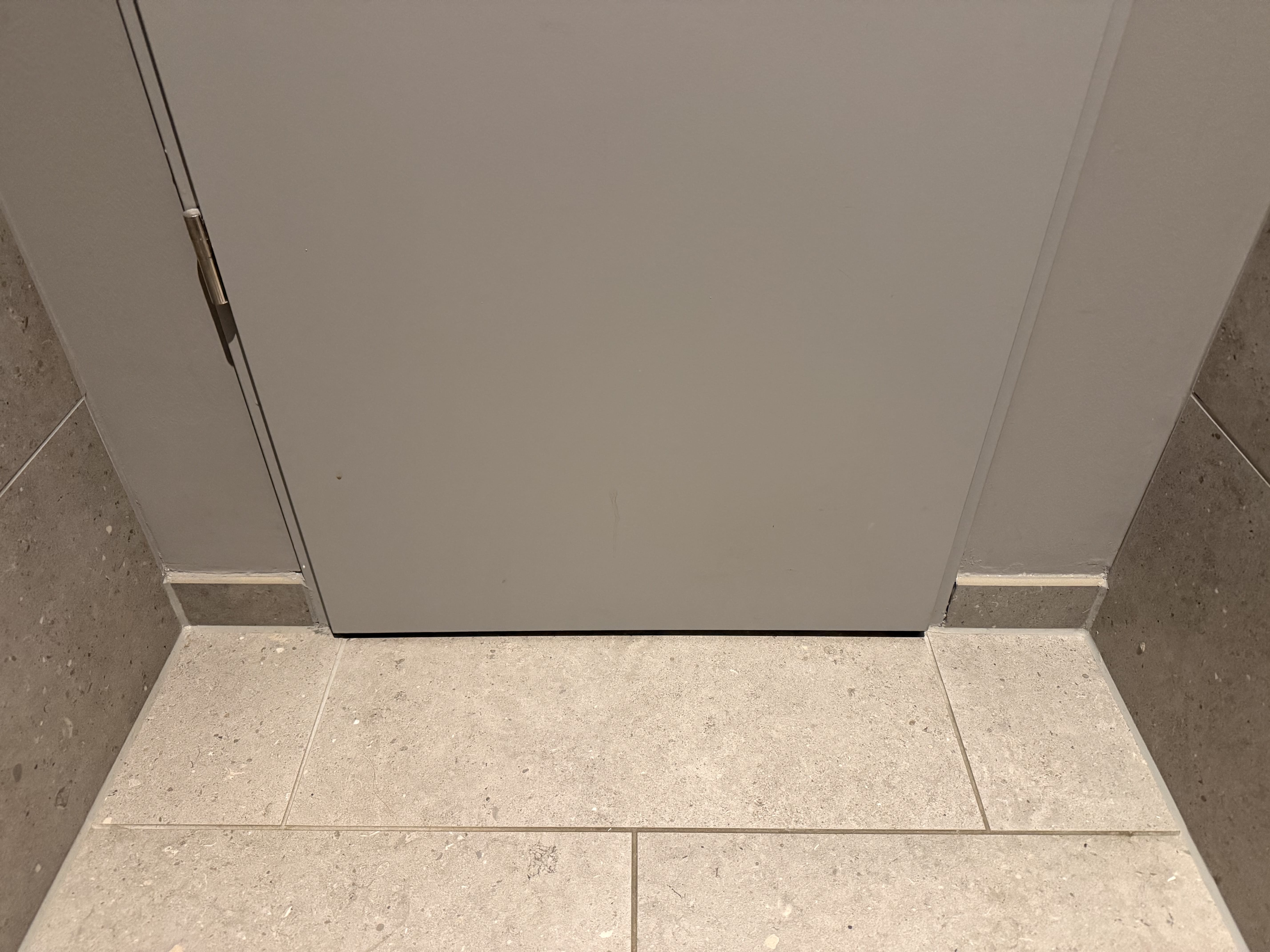 Toilettentüren Nr. 244: Hotel „Cloud One“, Düsseldorf / Deutschland (2025)